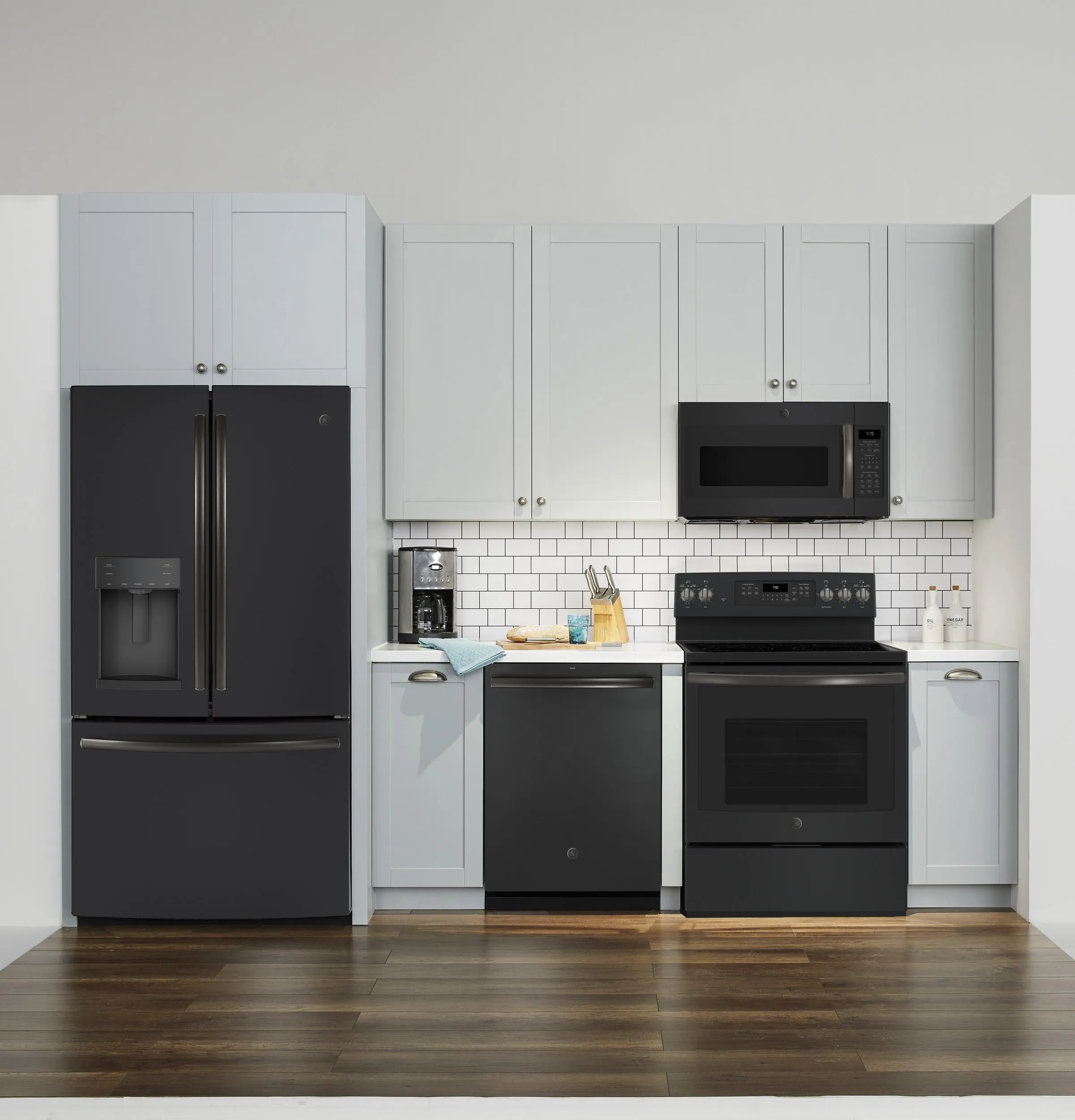 GFD28GELDS GE® 27.7 Cu. Ft. French-Door Refrigerator with Door In Door