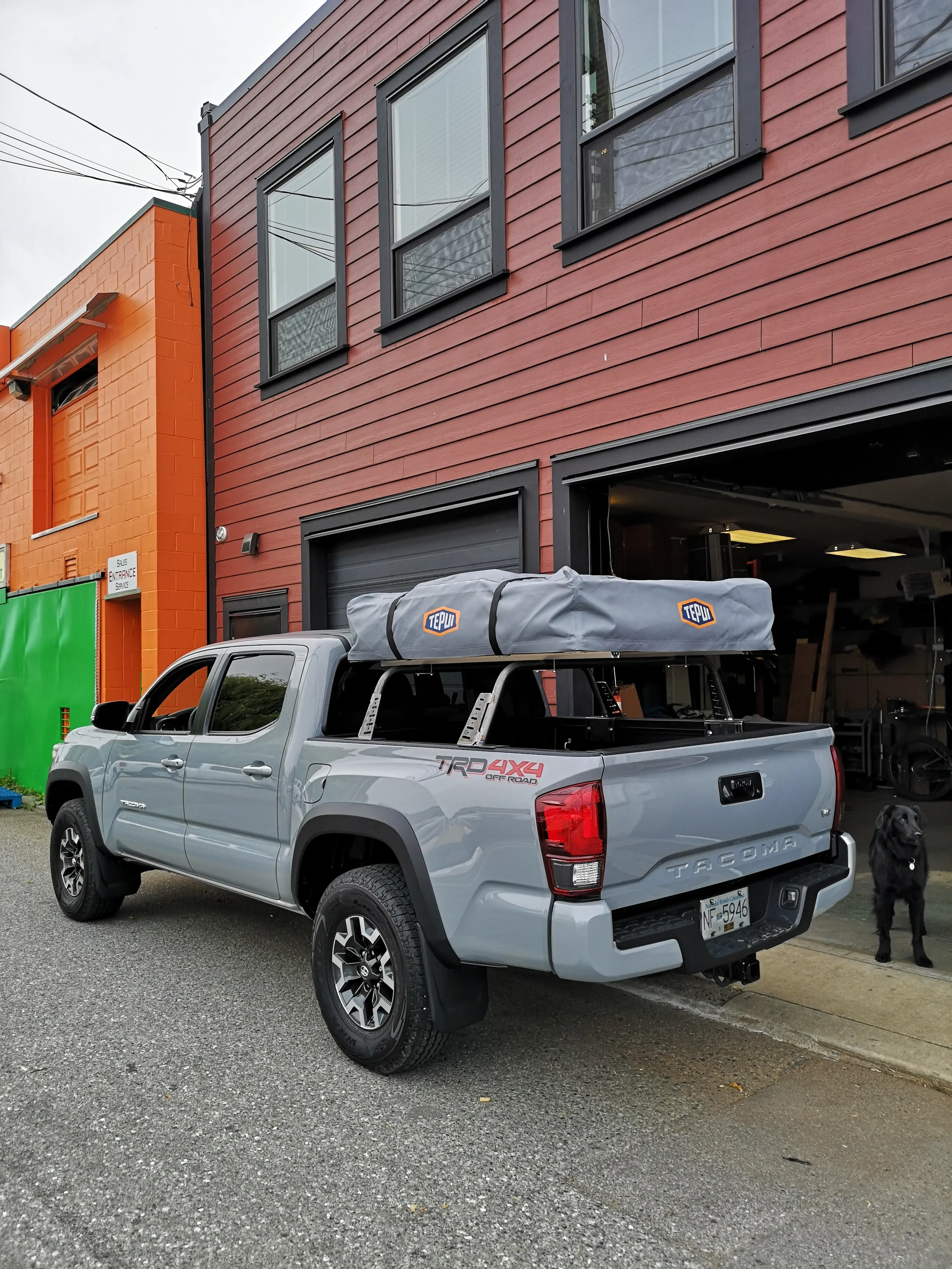 O2 Fabrication 2005  Tacoma Bed Rack