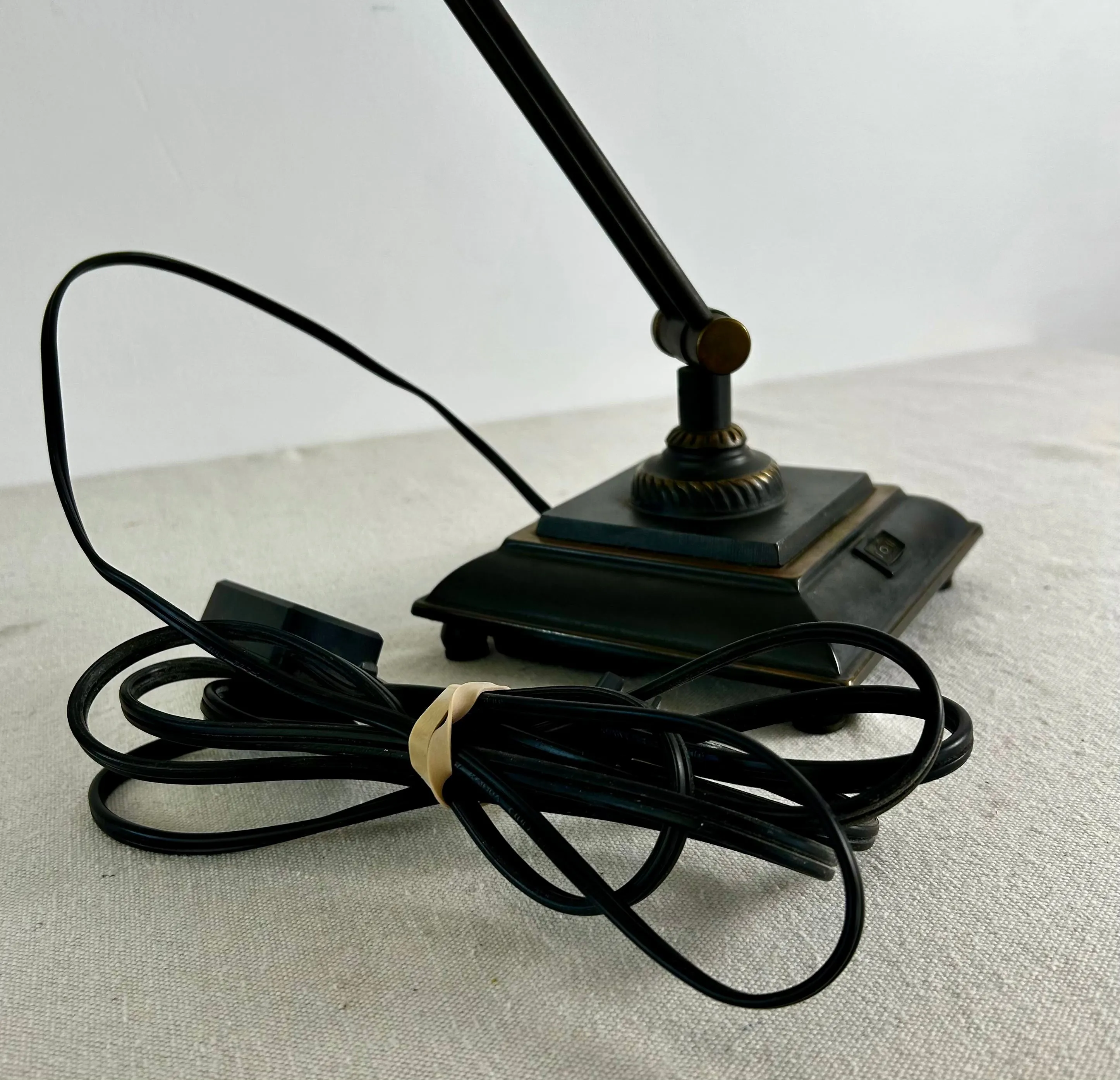 Table Lamp, Tiffany Style Shade, Adjustable Arm