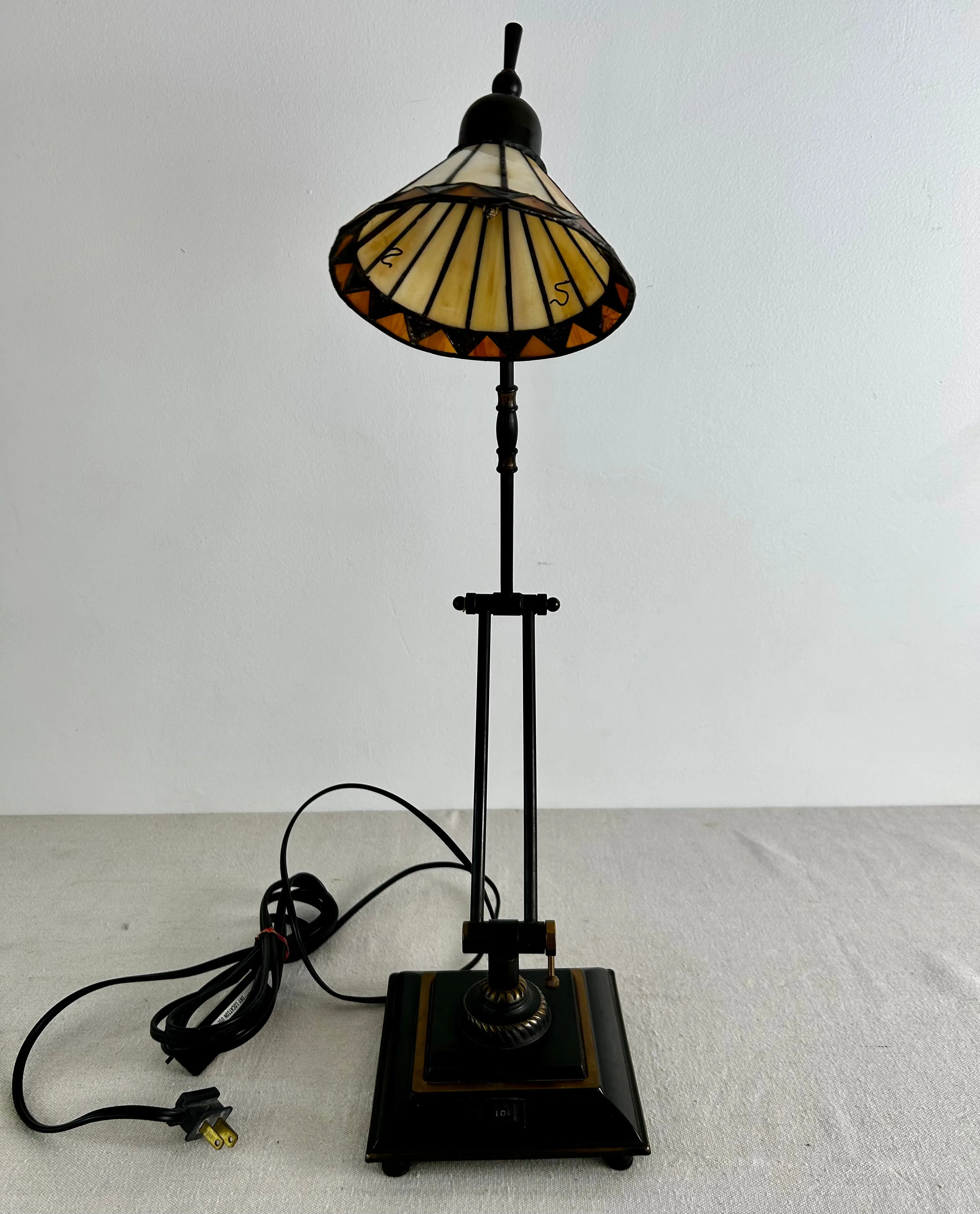 Table Lamp, Tiffany Style Shade, Adjustable Arm